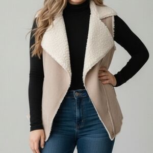Beige and White Shearling Vest Women's Medium Faux Fur Suede Western